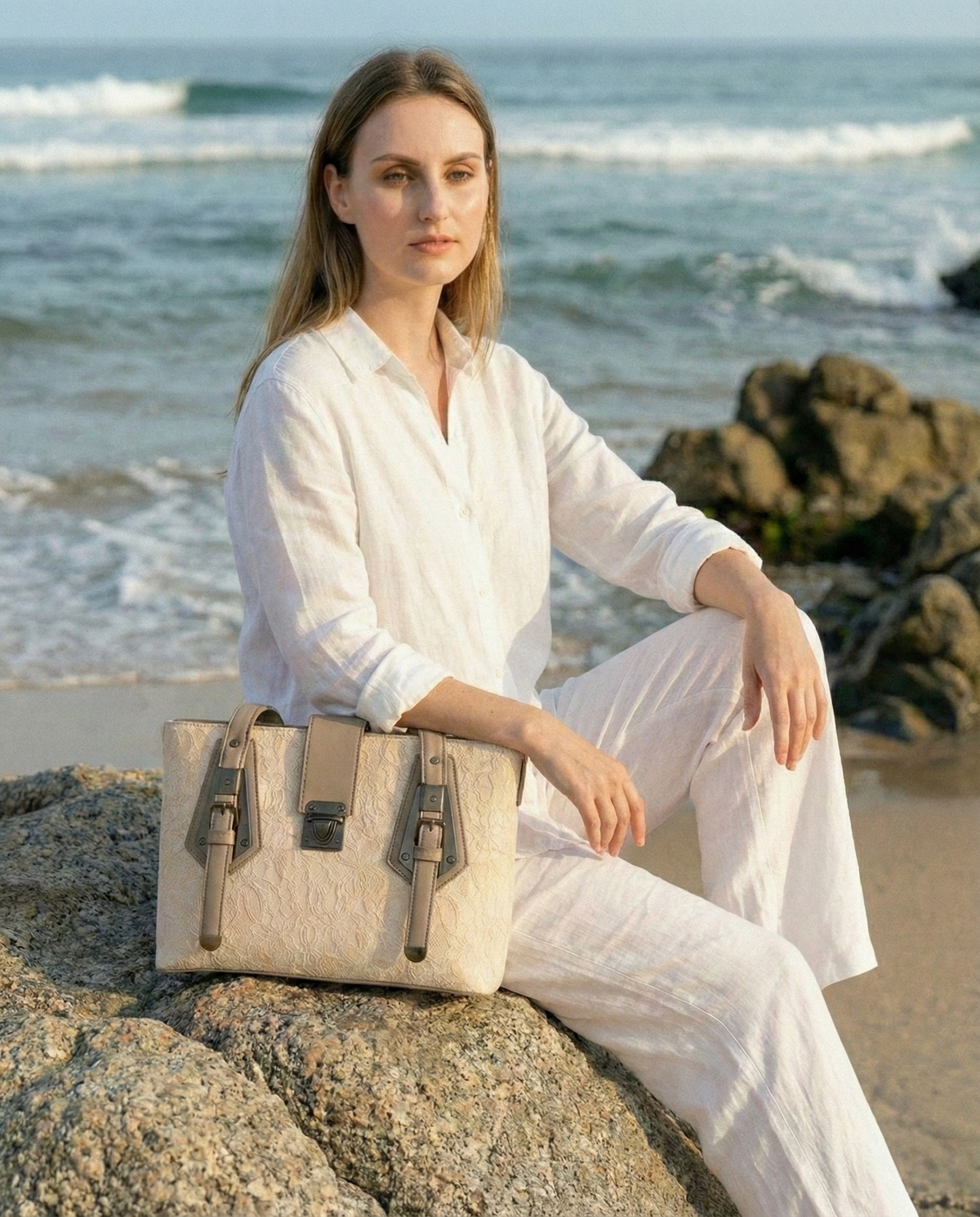 Beige Fluer Tote